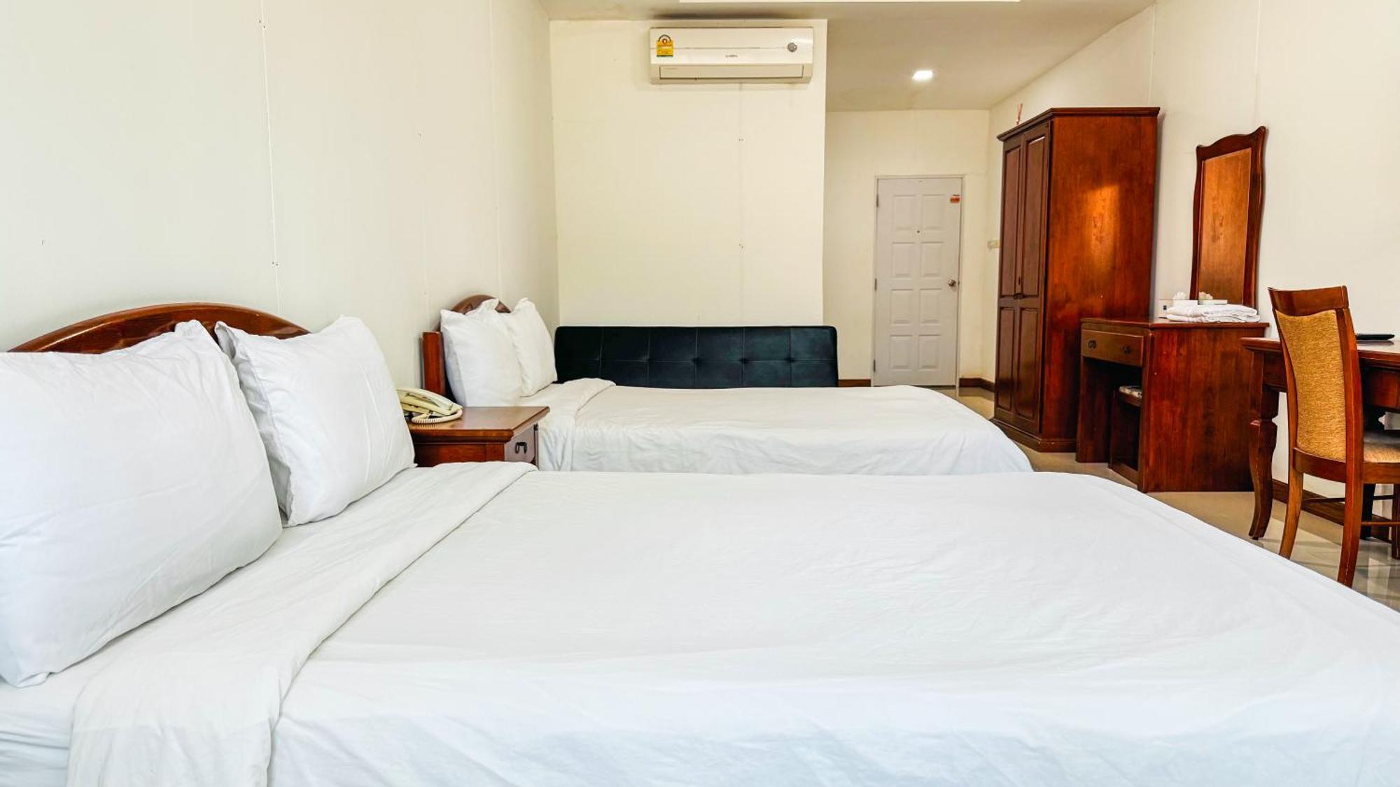 Baan Suan Khun Ta And Golf Resort Ubon Ratchathani Zewnętrze zdjęcie