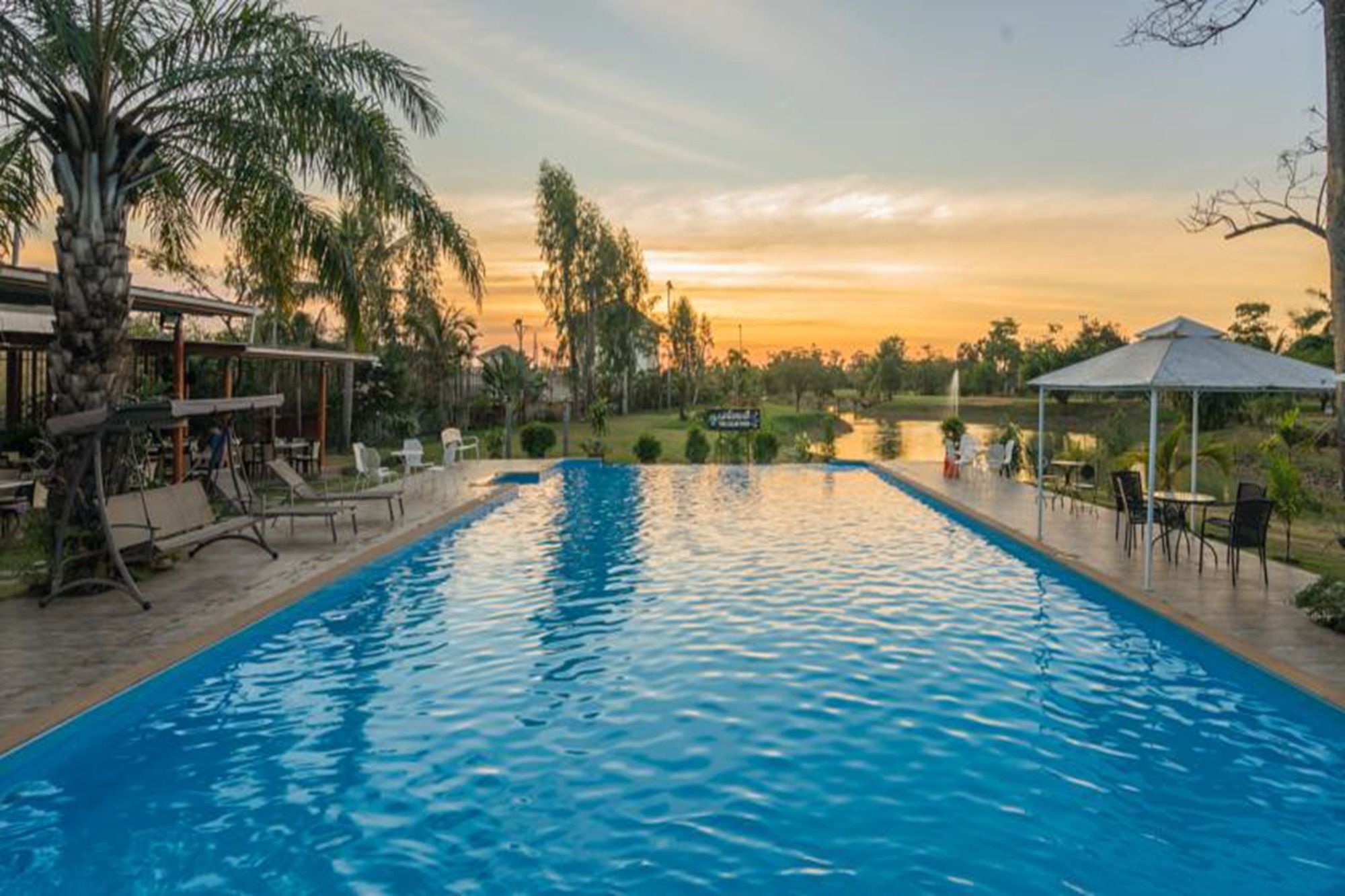 Baan Suan Khun Ta And Golf Resort Ubon Ratchathani Zewnętrze zdjęcie